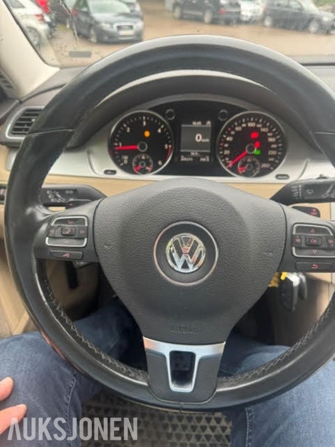2011 Volkswagen Passat Highline 2.0 TDI 170hk 4MOTION Automat, Soltak